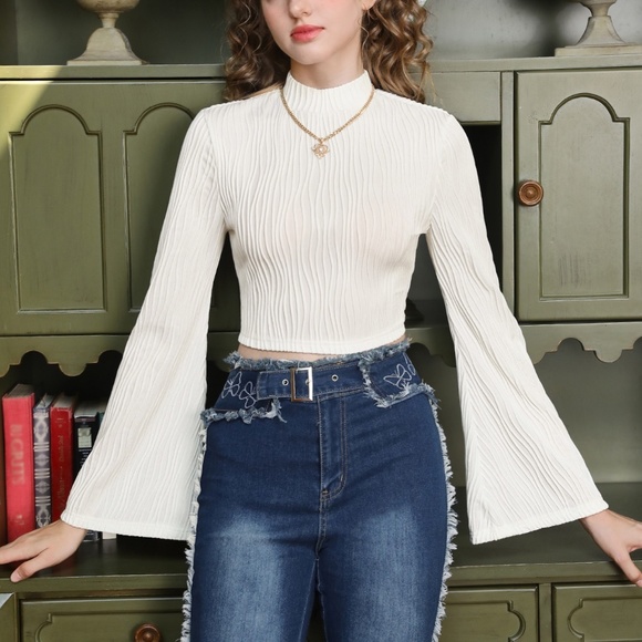 SHEIN Ivory Textured Mock Neck Keyhole Back Flounce Sleeve Crop Top - Picture 2 of 12